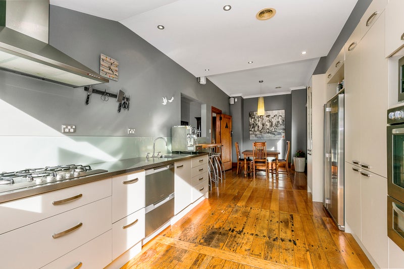 9 Kainui Road, Hataitai, Wellington - Carousel 10