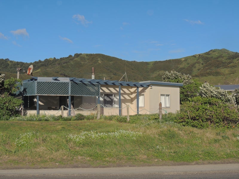 207 Newcastle Street, Mahia, Māhia - Carousel 1