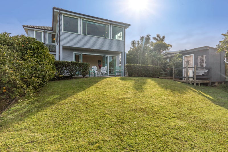 20 Kennedy Point Road, Surfdale, Waiheke Island - Carousel 21