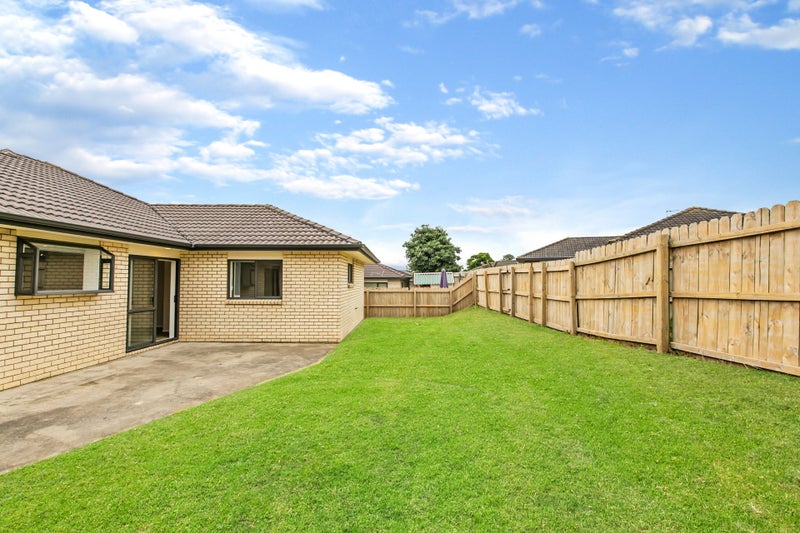 38 Nicholas Gibbons Drive, Clendon Park, Auckland - Carousel 2