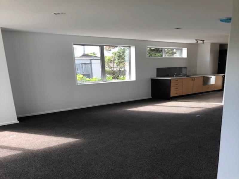 E4/30 Bute Road, Browns Bay, Auckland - Carousel 1