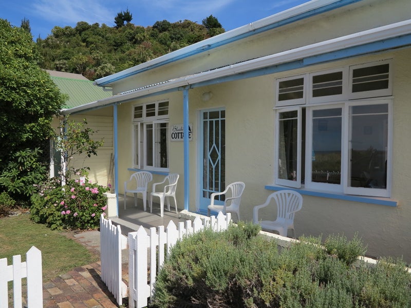 26 Beach Road, Collingwood - Carousel 2