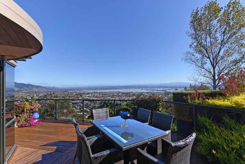 8A Leach Place, Enner Glynn, Nelson - Carousel 1