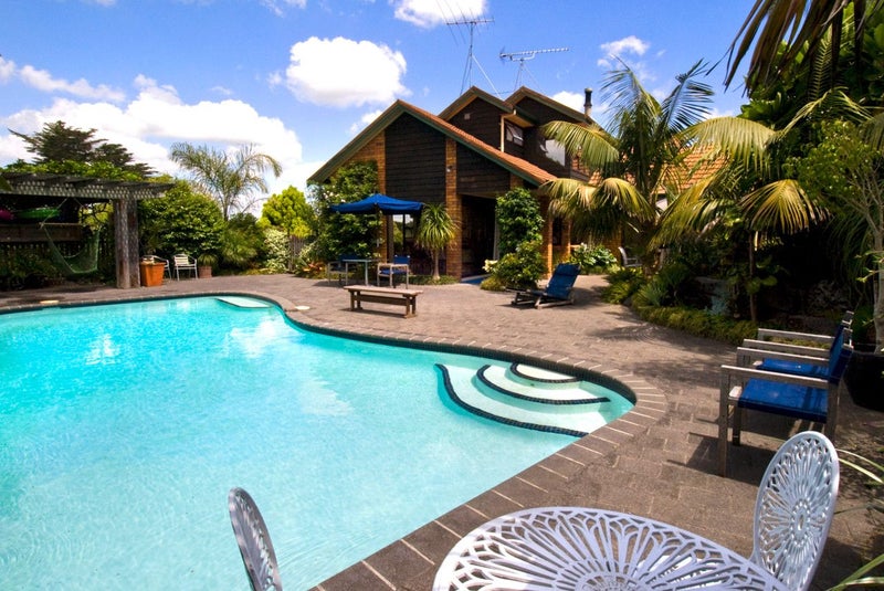 54 Beach Road, Mellons Bay, Auckland - Carousel 2