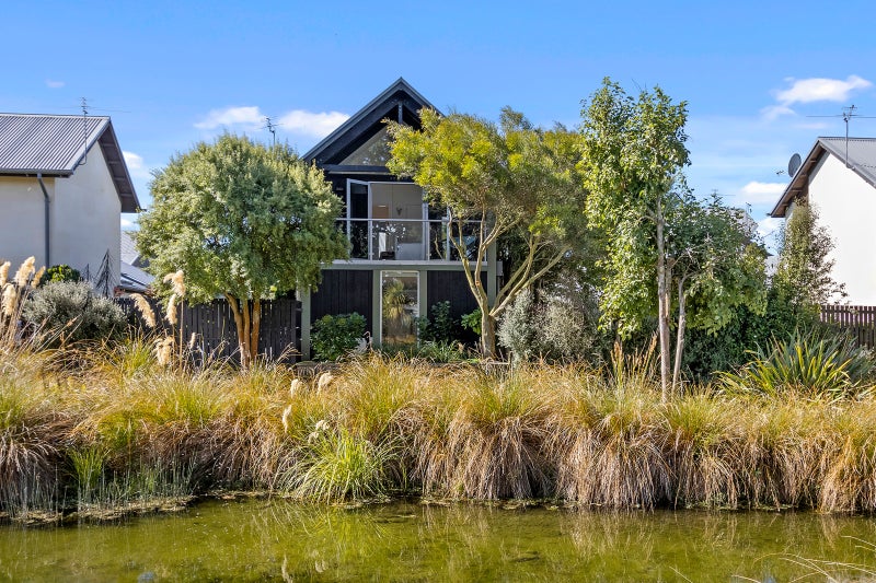 8 Millpond Place, Parklands, Christchurch - Carousel 2