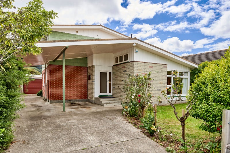 127 Taita Drive, Avalon, Lower Hutt - Carousel 1