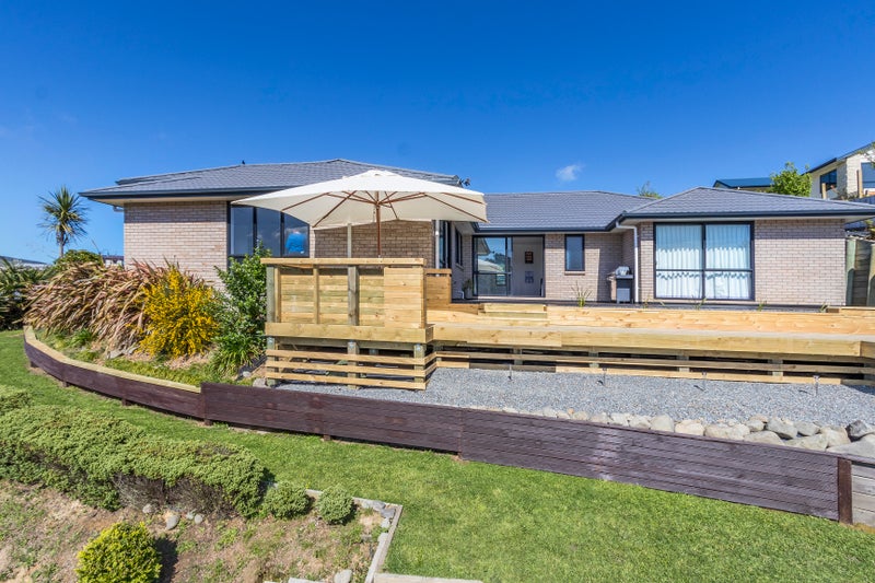 45 Tongariro Drive, Aotea, Porirua - Carousel 2