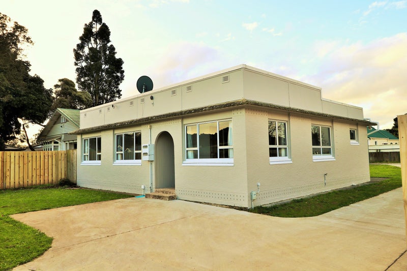 21 Nixon ST, Kensington, WHANGAREI - Carousel 1