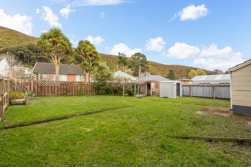 10 Prouse Crescent, Naenae, Lower Hutt - Carousel 2
