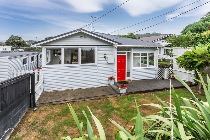 55 Darlington Road, Miramar, Wellington - Carousel 2