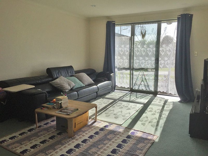 42 Summerland Drive, Henderson, Auckland - Carousel 2