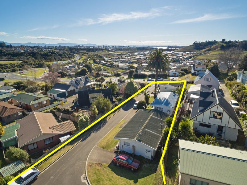 1 Samuel Way, Judea, Tauranga - Carousel 2