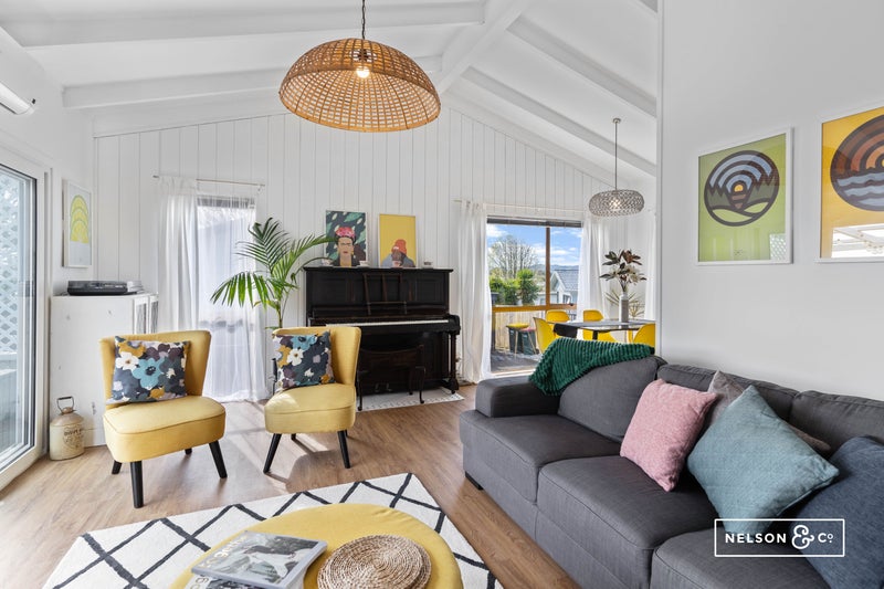 1/72 Hyperion Drive, Randwick Park, Auckland - Carousel 2