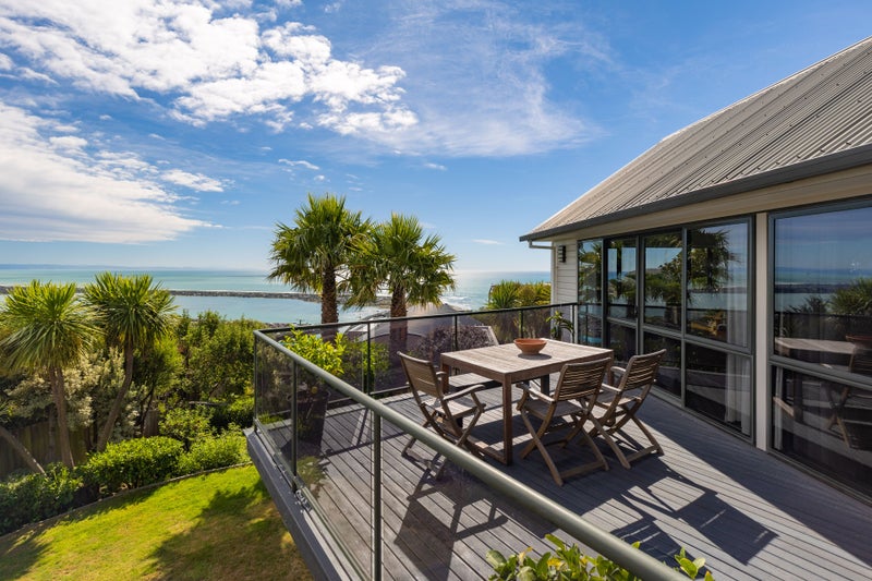 2 Gardenhill Lane, Redcliffs, Christchurch - Carousel 2