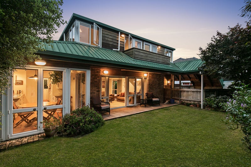 1/70 Prospect Terrace, Mount Eden, Auckland - Carousel 1