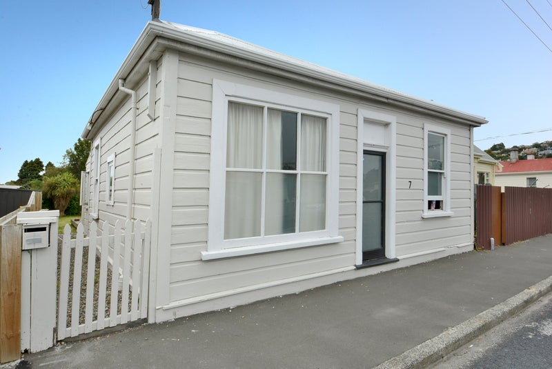 7 Nicholson Street, Forbury, Dunedin - Carousel 2