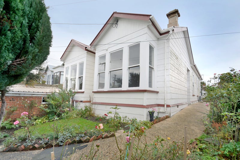 17 Cochrane Street, Mornington, Dunedin - Carousel 1