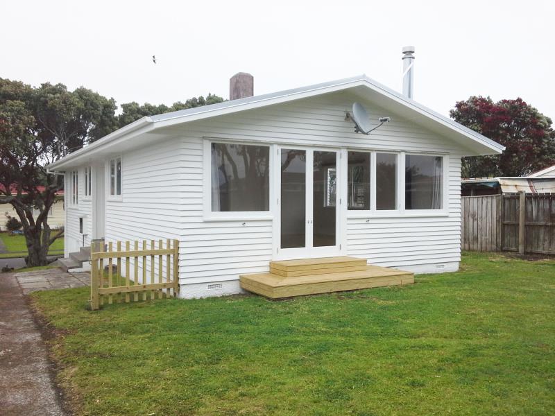 5 Tohu Place, Spotswood, New Plymouth - Carousel 1