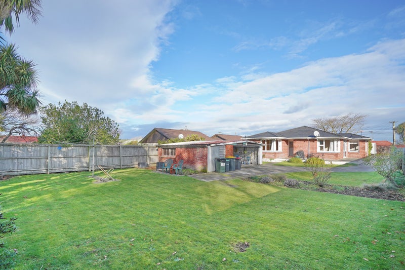 6 Englefield Road, Belfast, Christchurch - Carousel 20