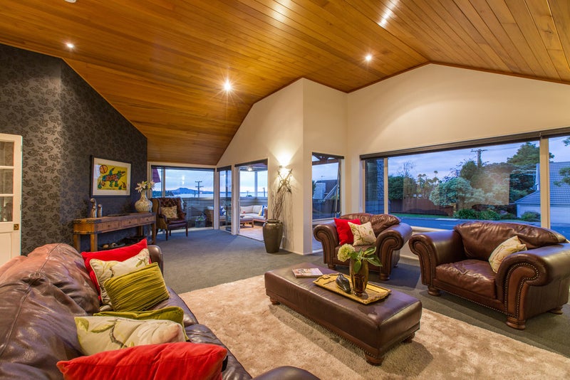 1/124 Mellons Bay Road, Mellons Bay, Auckland - Carousel 2