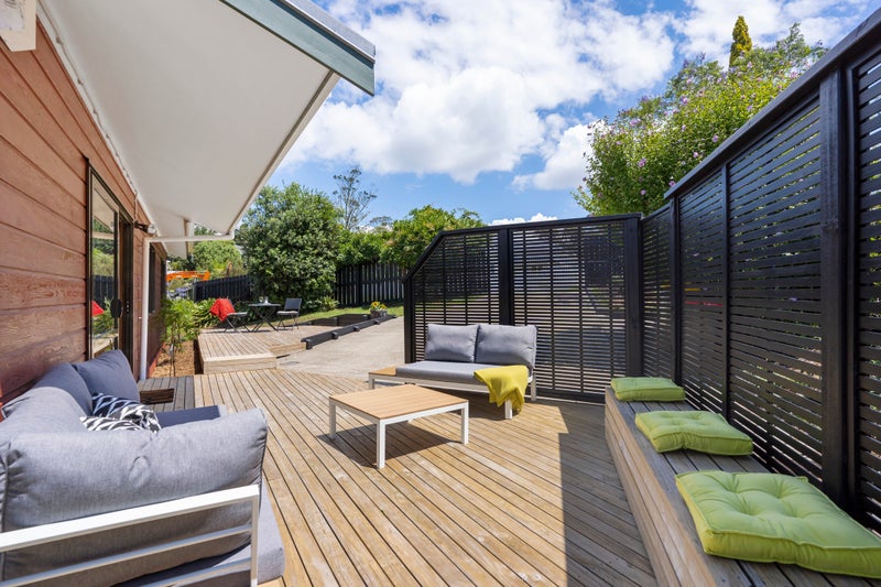 10 Woodhams Street, Beach Haven, Auckland - Carousel 2