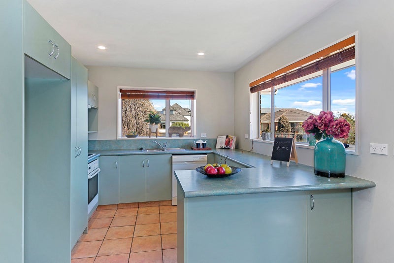 1A Glencullen Drive, Casebrook, Christchurch - Carousel 2