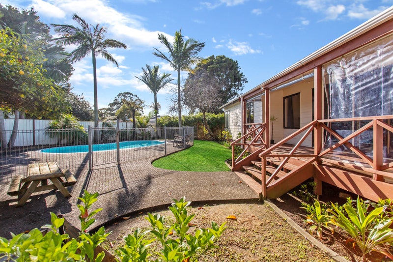 8 Burundi Avenue, Clendon Park, Auckland - Carousel 2