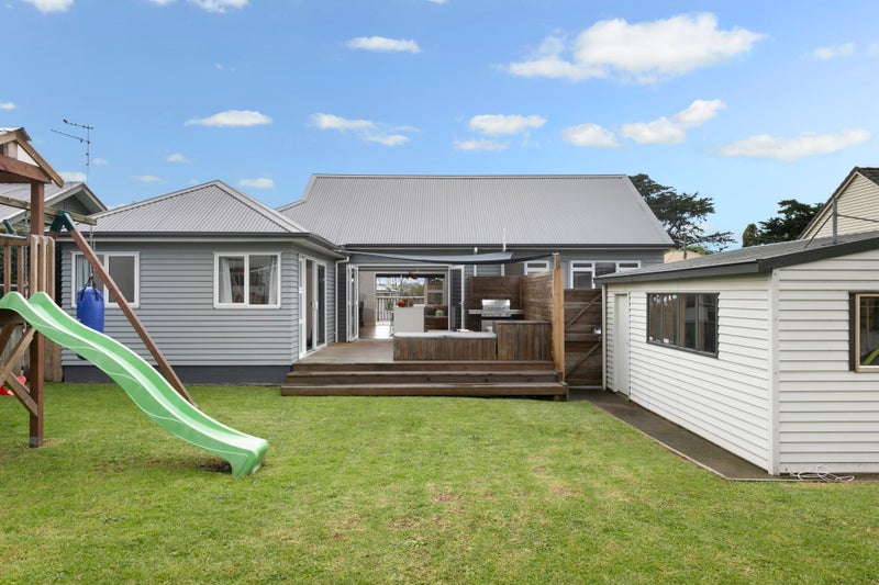 41 Tamaki Avenue, Otahuhu, Auckland - Carousel 1