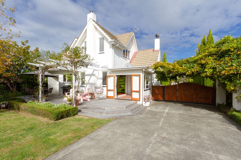 8 Wharerangi Road, Tamatea, Napier - Carousel 1