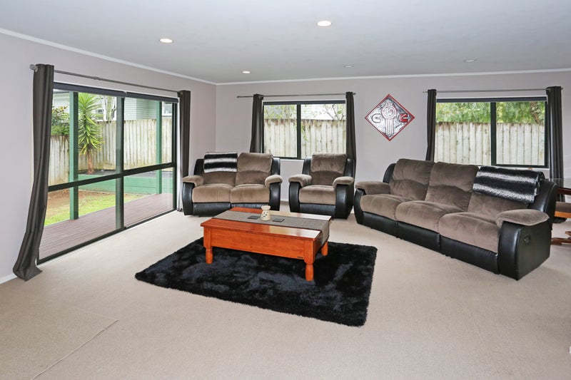 2 George Crescent, Buckland, Pukekohe - Carousel 2