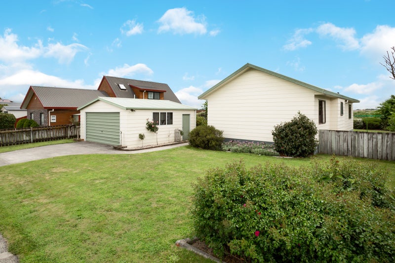 61 Radiata Street, Fairview Downs, Hamilton - Carousel 2