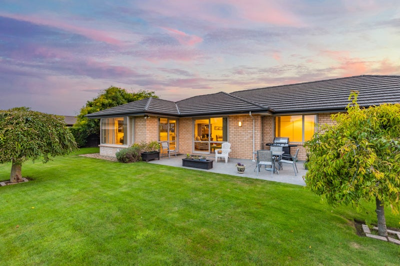 8 Noosa Place, North New Brighton, Christchurch - Carousel 2