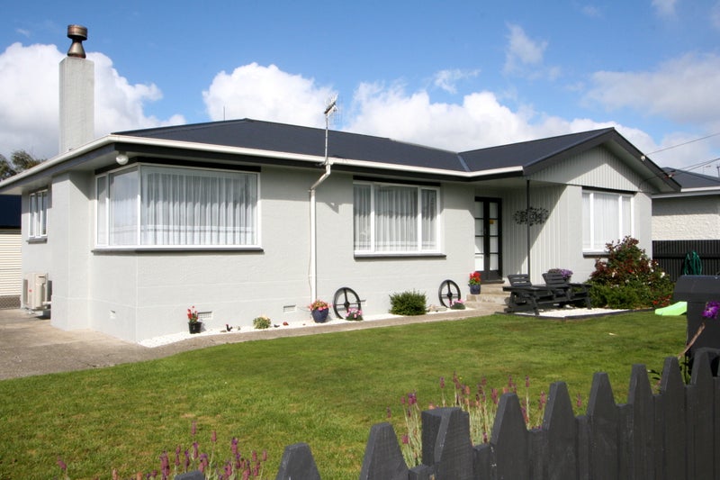 43 Holloway Street, Waikiwi, Invercargill - Carousel 1