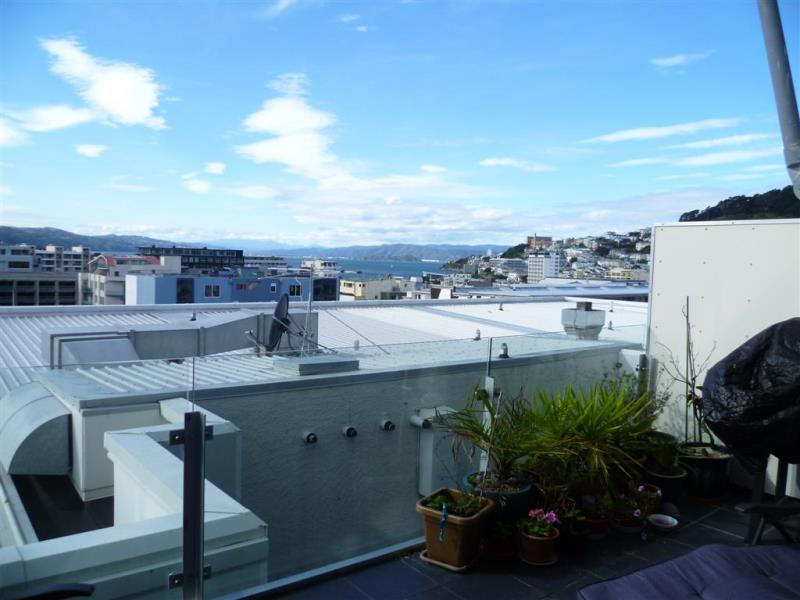 132/72 Tory Street, Te Aro, Wellington - Carousel 1