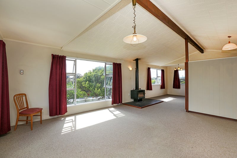 256 Clifton Road, Te Awanga, Te Awanga - Carousel 2