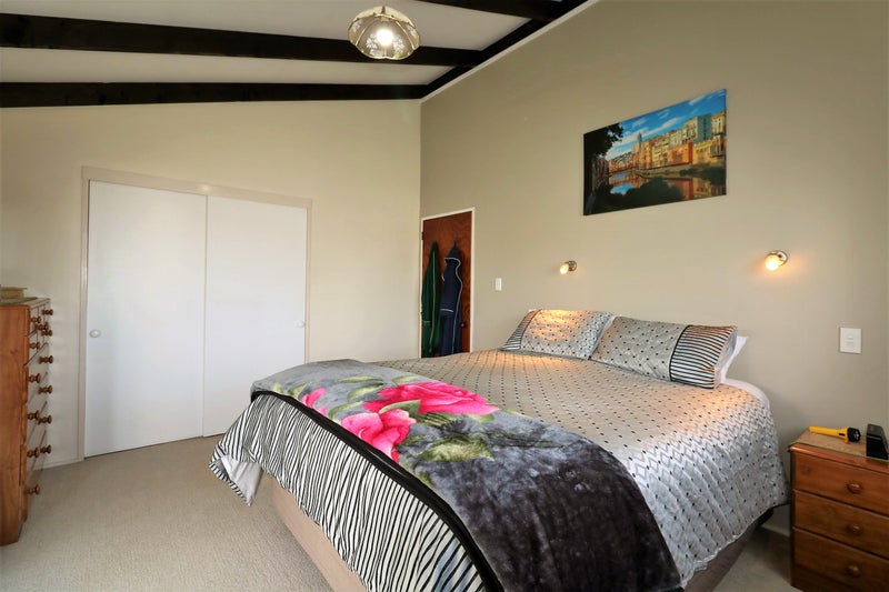 28 Charles Street, Carterton - Carousel 10
