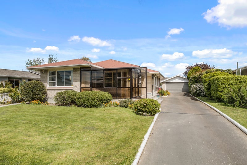 148 Warren Crescent, Hillmorton, Christchurch - Carousel 1
