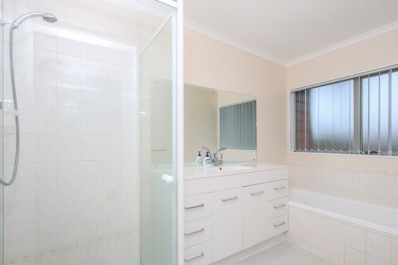 46 Frank Nobilo Drive, Golflands, Auckland - Carousel 10