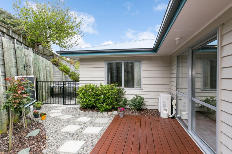 18 Ashleigh Way, Waikanae Beach, Waikanae - Carousel 2