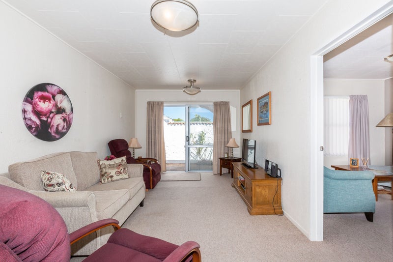 1/283 Taradale Road, Pirimai, Napier - Carousel 2