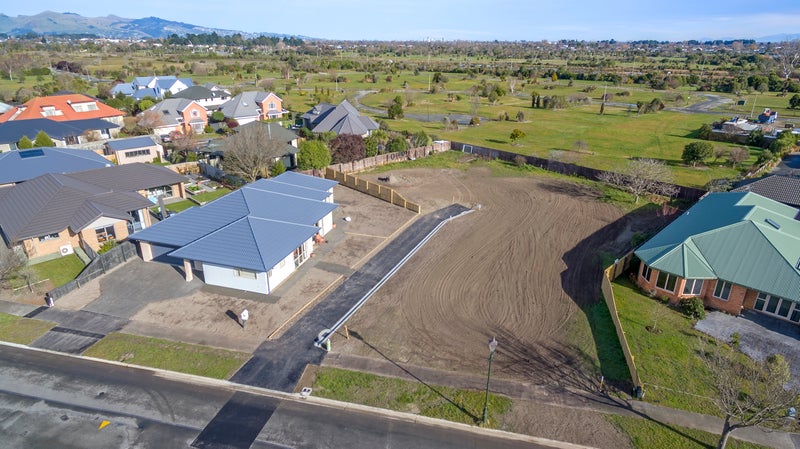 12 Blue Gum Place, New Brighton, Christchurch - Carousel 2