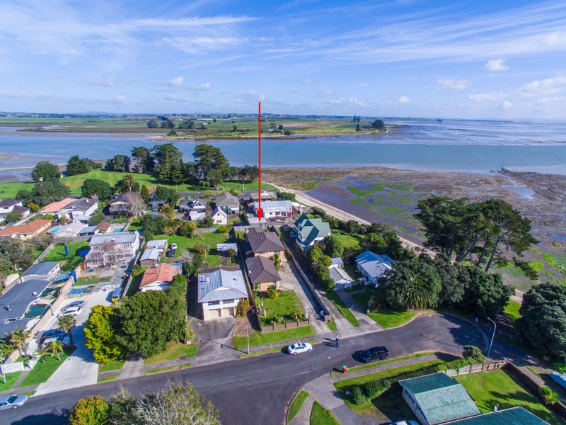 38 McInnes Road, Weymouth, Auckland - Carousel 2