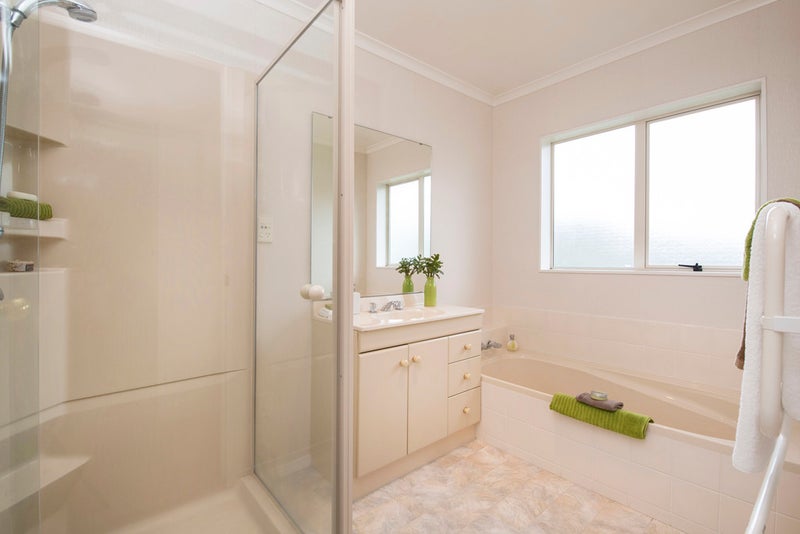 12 Corfield Way, Burswood, Auckland - Carousel 10