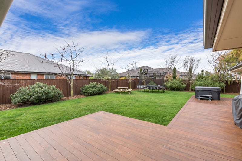 282 Southfield Drive, Lincoln, Lincoln - Carousel 31