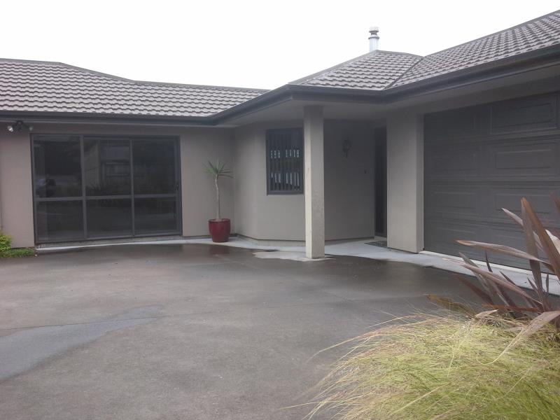 176C Heta Road, Highlands Park, New Plymouth - Carousel 1
