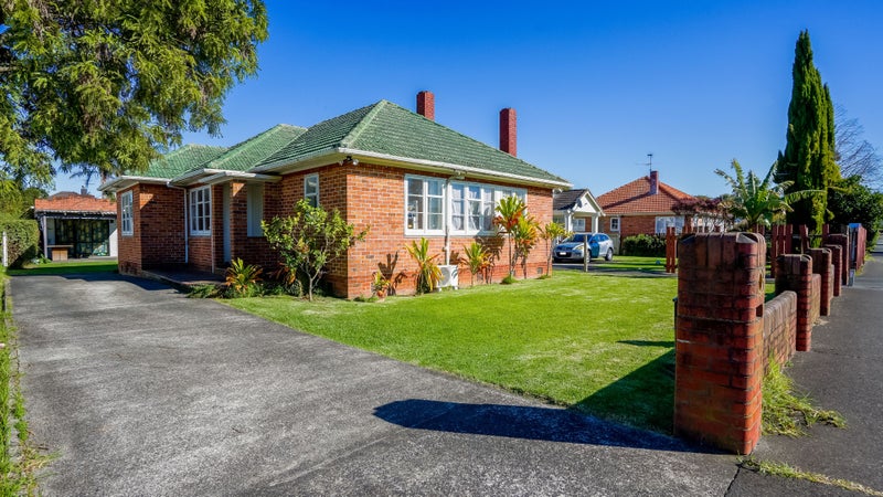 13 Parry Street, Sandringham, Auckland - Carousel 2