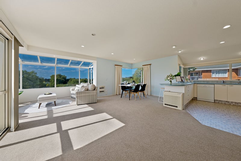 3 Oberg Lane, Westmorland, Christchurch - Carousel 2