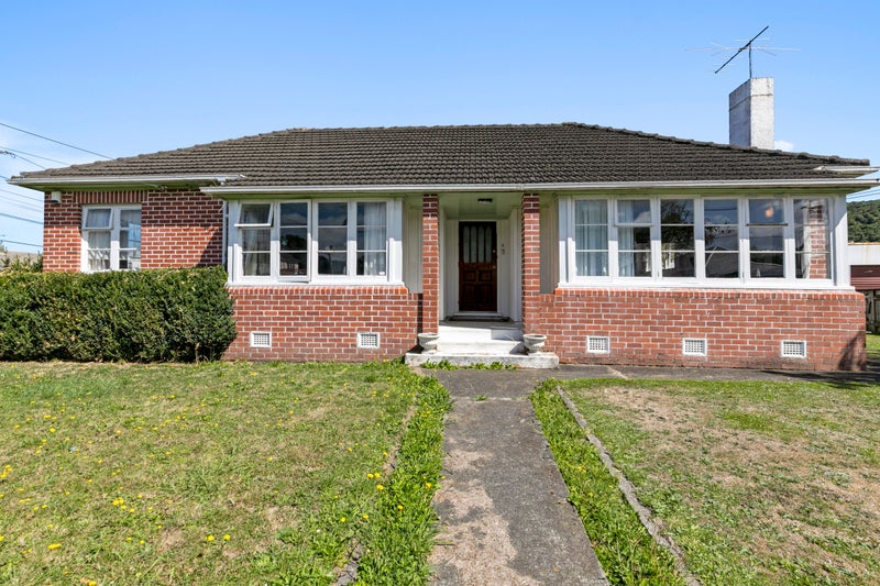 1 Compton Crescent, Taita, Lower Hutt - Carousel 18