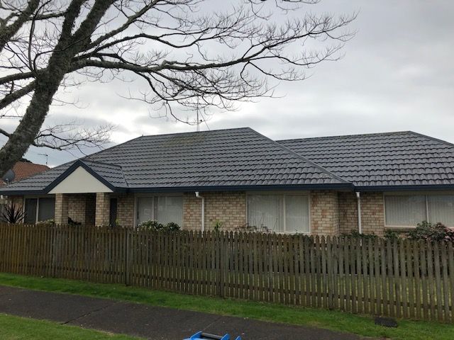 42 Kings Road, Panmure, Auckland - Carousel 1