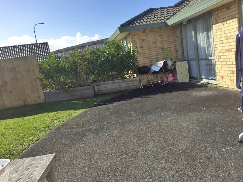 42 Summerland Drive, Henderson, Auckland - Carousel 14